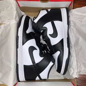 MEN NIKE DUNK HI RETRO SIZE: 9.5